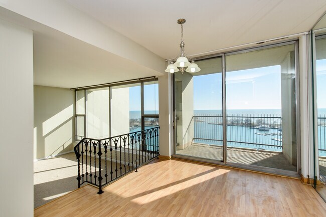 Building Photo - 3200 N Lake Shore Dr