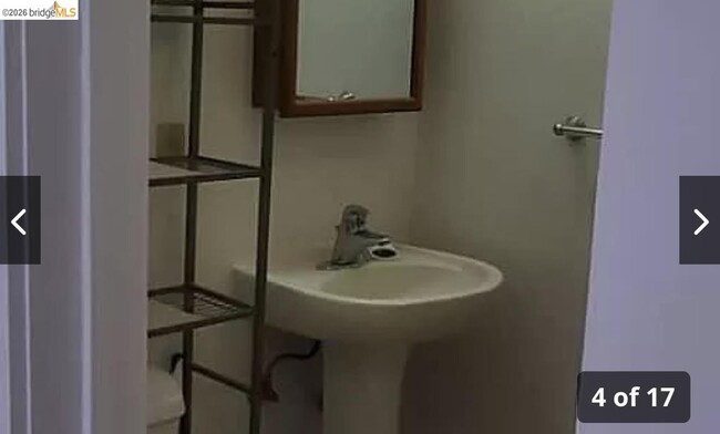 Building Photo - 2548 Virginia St