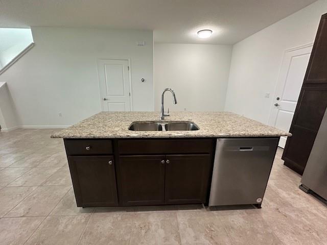Building Photo - 4658 Longwood Lake Sq