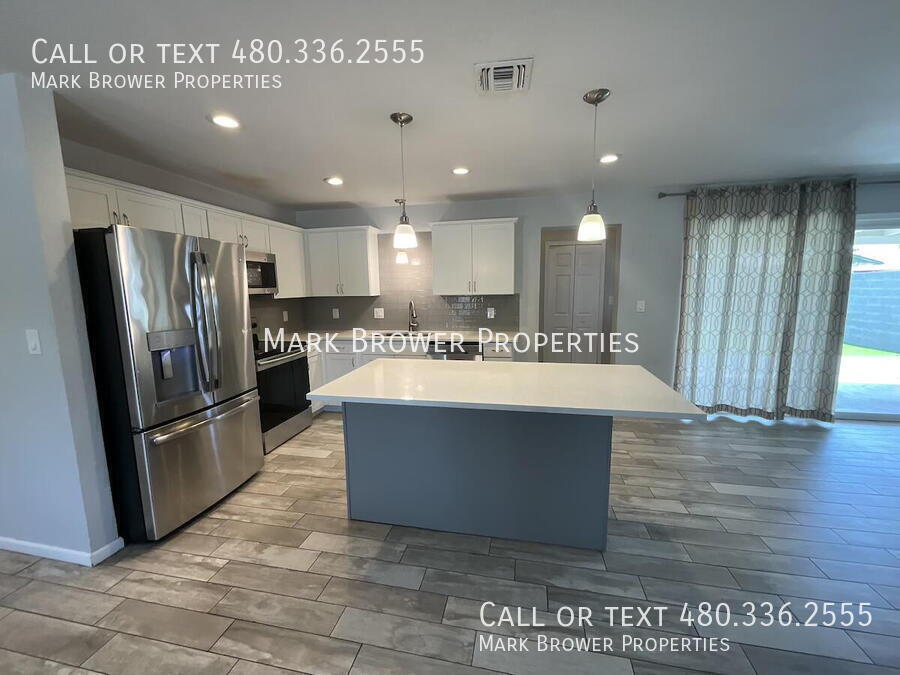 Photo - 6919 E Moreland St-