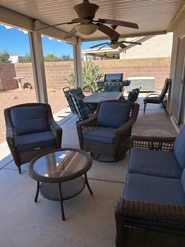 Foto del edificio - 4207 Oak Bay Way