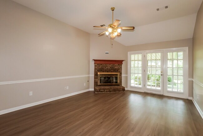 Foto del edificio - 7481 Gingerhill Ln