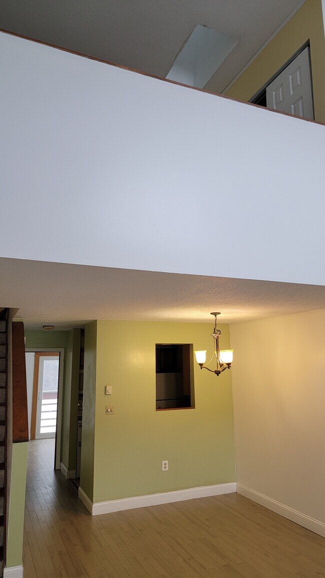 Foto del edificio - 238 Husson Ave