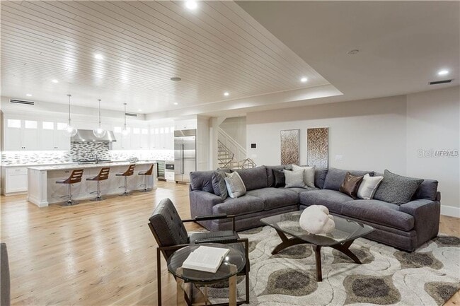 Building Photo - 6855 Gulf of Mexico Dr
