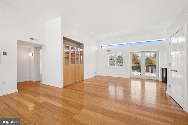 Foto del edificio - 29 Rolling Rd