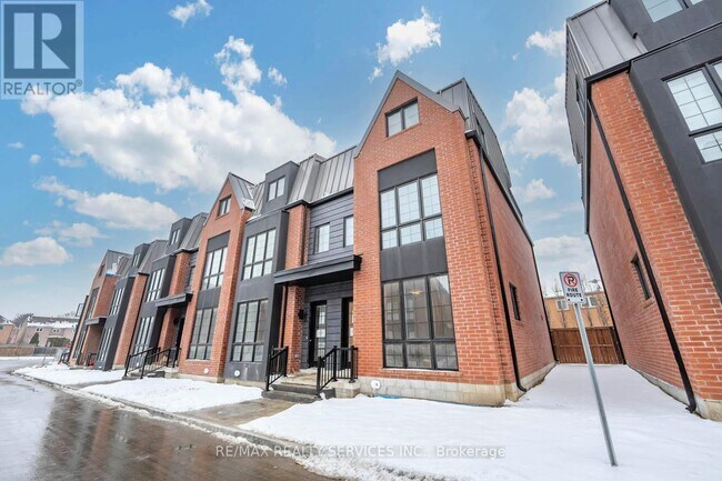 Photo du bâtiment - 35 Alton Cres