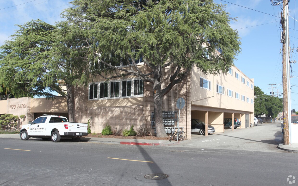 Building Photo - Eaton Arts