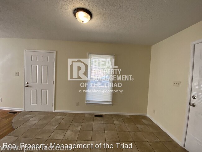 Foto del edificio - 3 br, 1.5 bath House - 410 Boyd St