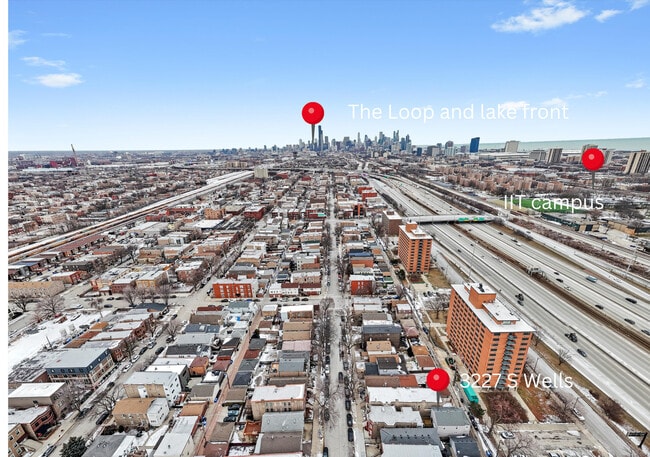 Building Photo - 3227 S Wells St