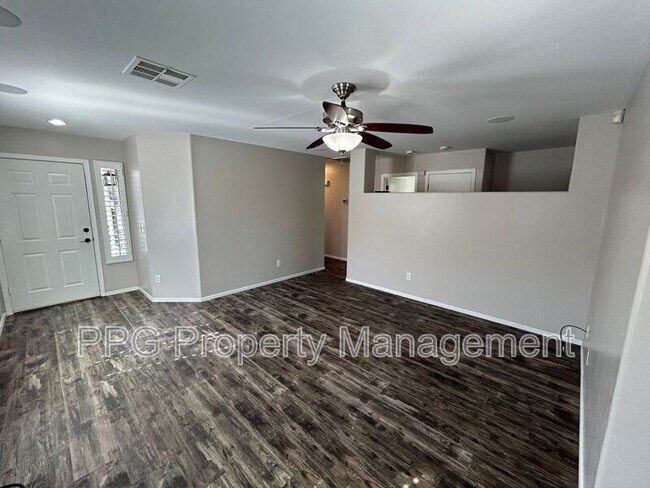 Building Photo - 14938 W Caribbean Ln