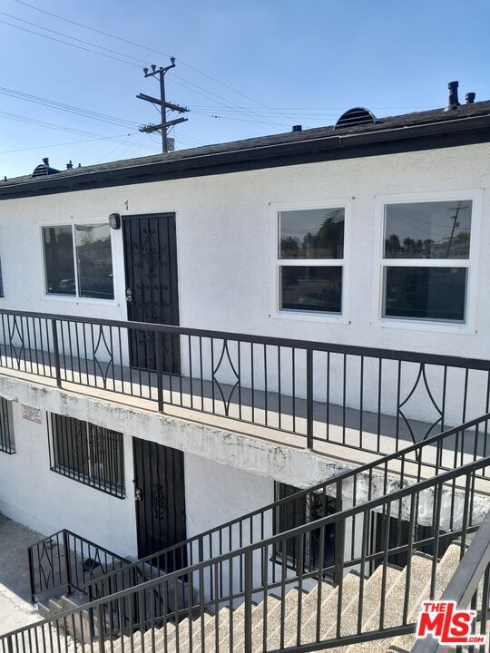 Foto del edificio - 10705 S Figueroa St