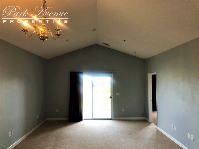 Building Photo - 701 Salleyport Dr