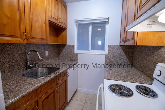 Building Photo - 2 Weeks FREE! Pool view 2nd Floor One Bedroom, One Bath with Granite Countertops
