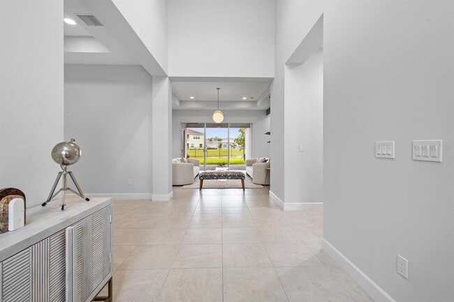Foto del edificio - 16075 Orchard Dr