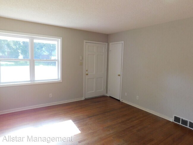 Building Photo - 3 br, 1.5 bath House - 7151 Carrolton