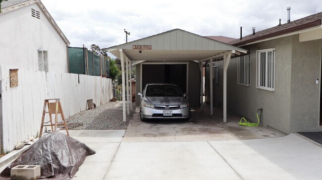 Foto del edificio - Single 2 bedrooms 2 baths house in San Diego CA.