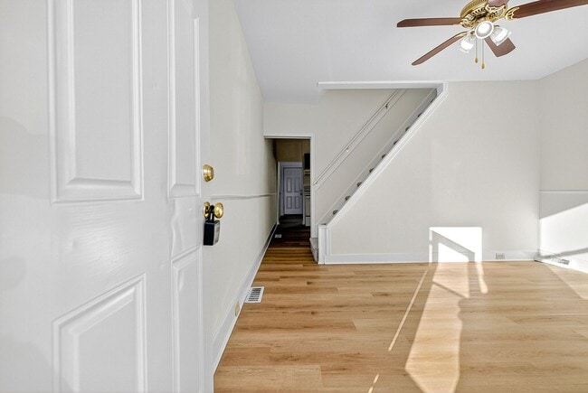 Building Photo - 2 Bedroom in New Castle Showing  TBD
