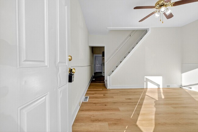 Foto del edificio - 2 Bedroom in New Castle Showing  TBD