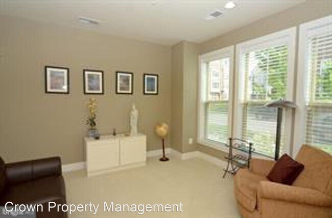 Foto del edificio - 3 br, 3.5 bath House - 705 HENDRIX AVENUE