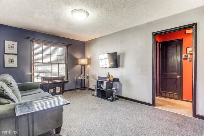 Building Photo - 2 br, 1 bath House - 10514 Desdemona Dr