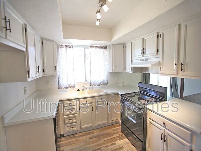 Foto del edificio - 18823 N 22nd Dr