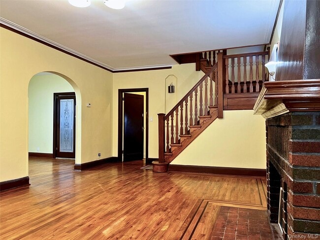 Foto del edificio - 47-05 Utopia Pkwy