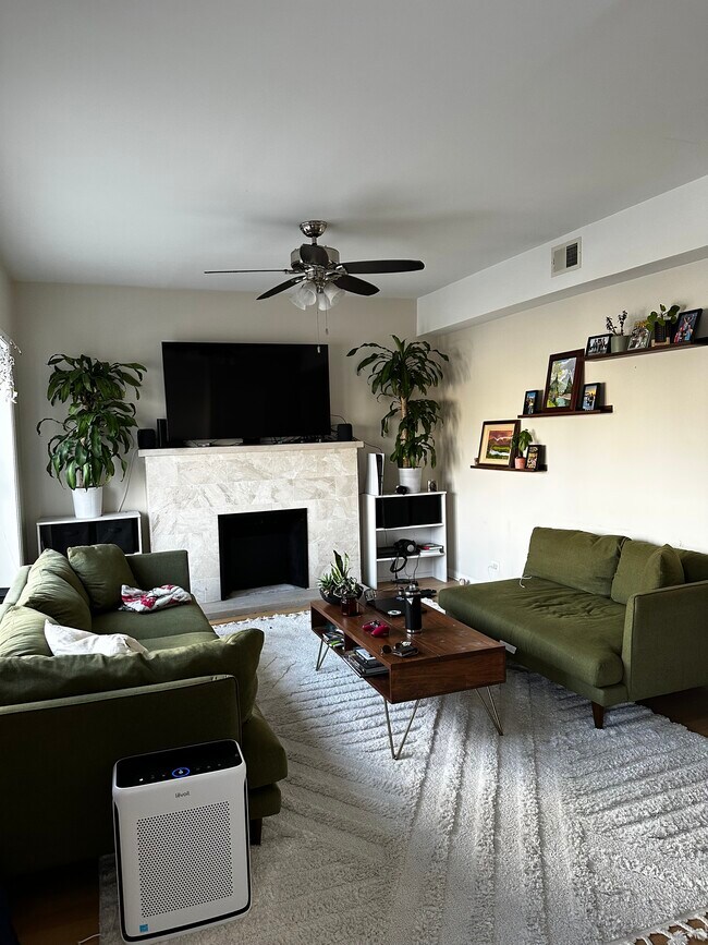 Foto del edificio - 2804 N Halsted St