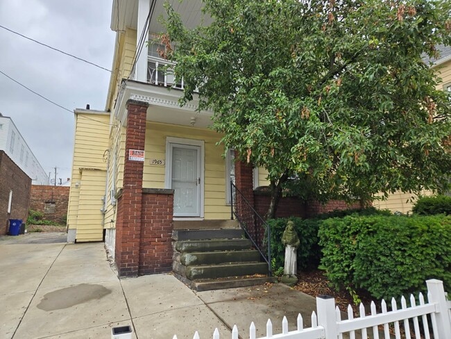 Building Photo - 1965 Coltman Rd