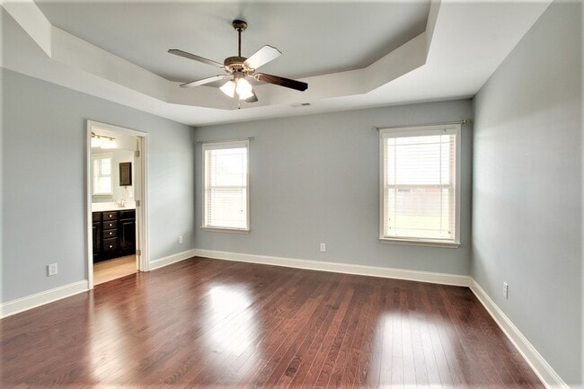 Foto del edificio - 24603 Rolling Vista Dr