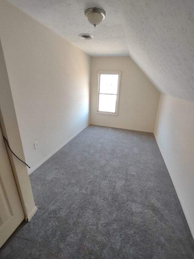Foto del edificio - 1459 Ridgewood Ave