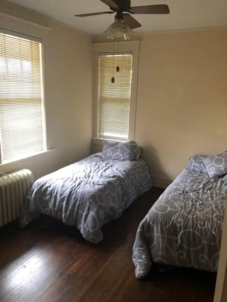 second bedroom holds two full beds - 1604 Eastmoreland Ave
