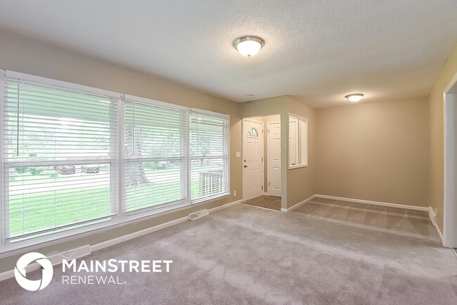 Foto del edificio - 12500 E 54th Terrace