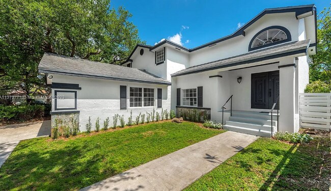 Building Photo - 14955 SW 139th Ave