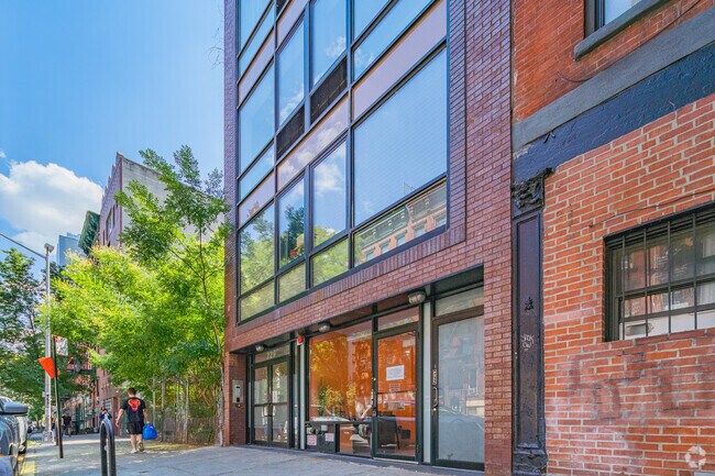 229 E 2nd St, Nueva York, NY 10009-7070 - 229 E 2nd St