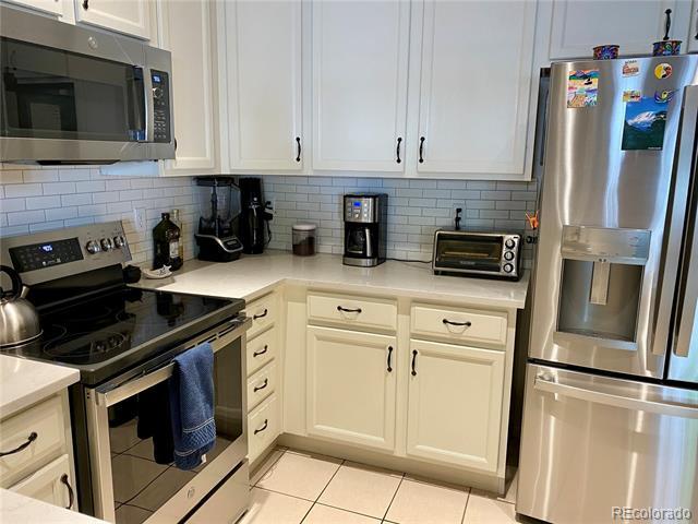 Foto del edificio - 8323 Stonybridge Cir