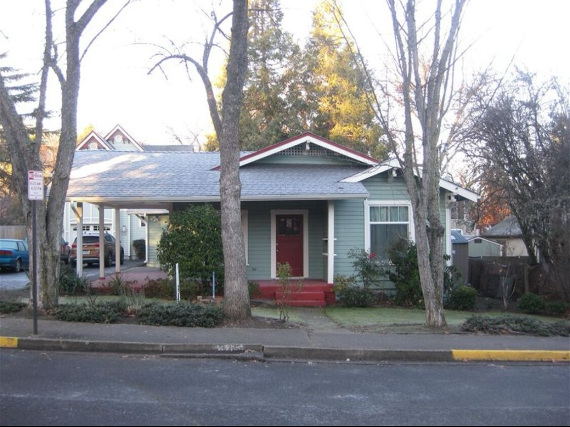 Foto principal - 335 Avery St