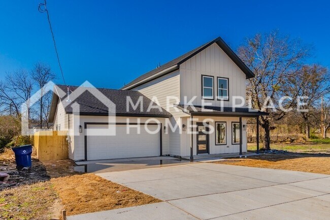 Building Photo - 1208 Edgar St