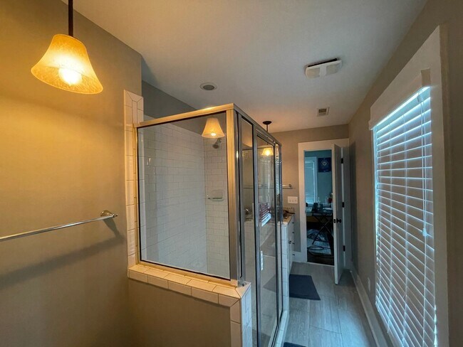 Foto del edificio - 4 br, 4 bath House - 56 America Street