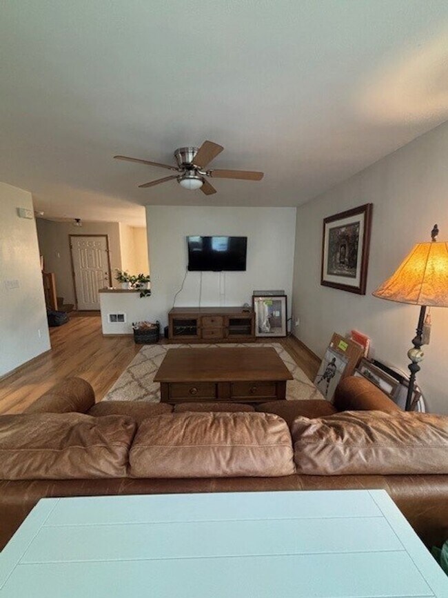 Building Photo - Charming 3-bedroom Dupont Home