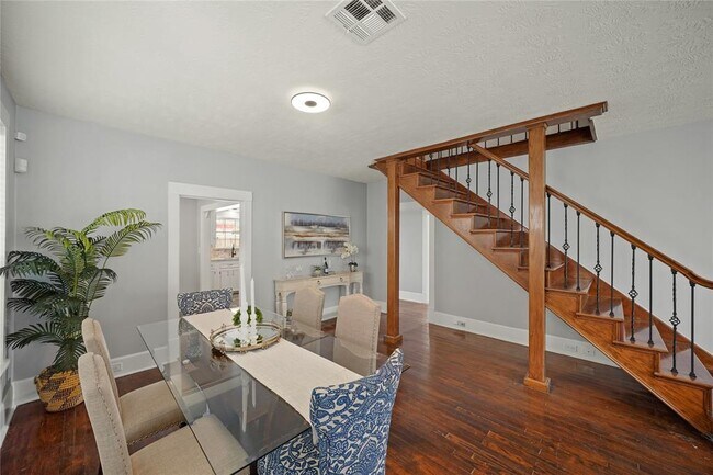 Foto del edificio - 741 E 9th St