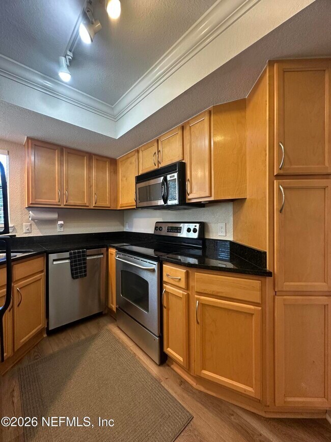 Building Photo - 935 Seashell Ln