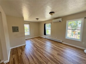 Building Photo - 222 Academy St