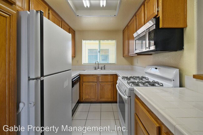 Building Photo - 2 br, 2 bath House - 18702 VISTA DEL CANON #G