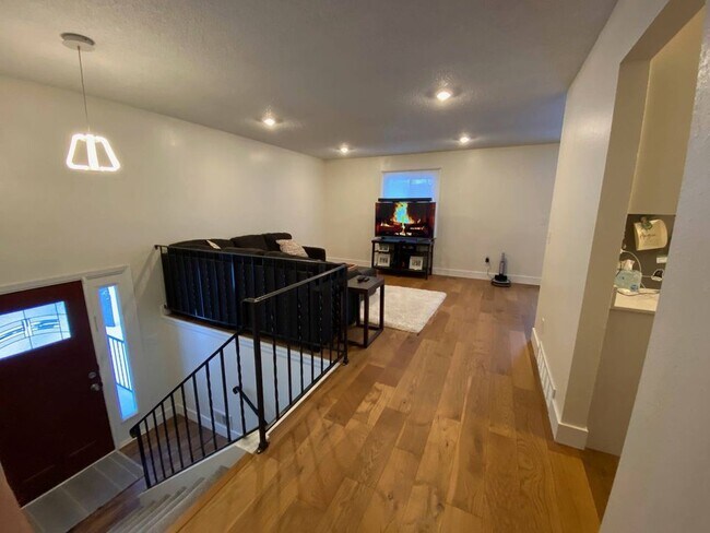 Foto del edificio - 6224 Magnolia Ln N