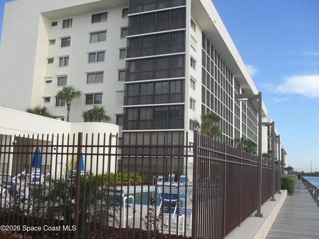 Building Photo - 250 S Sykes Creek Pkwy
