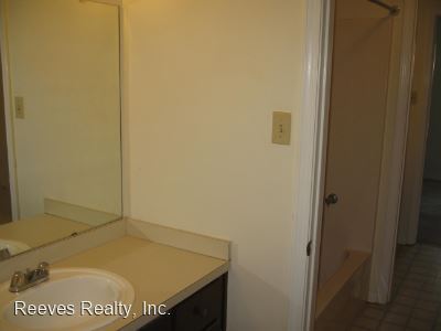Building Photo - 2 br, 1.5 bath House - 3413-B Dandale Dr.