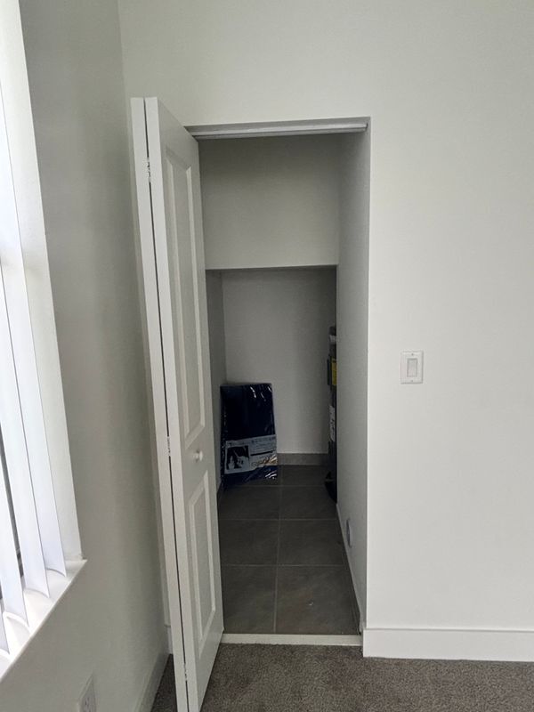 Building Photo - 5633 Cerva Ln