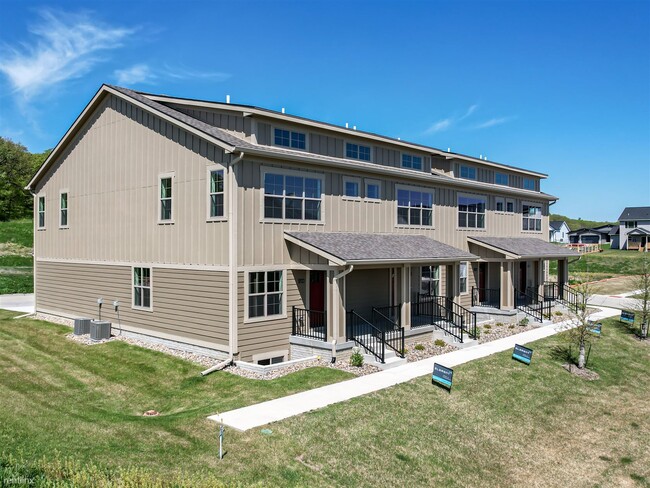 Building Photo - 3 br, 2.5 bath Townhome - Kings Grove Town...