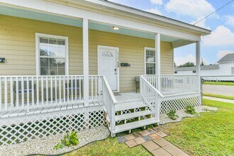 Building Photo - 2727 Avenue K