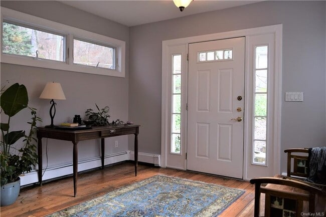 Foto del edificio - 189 Colonial Hill Rd